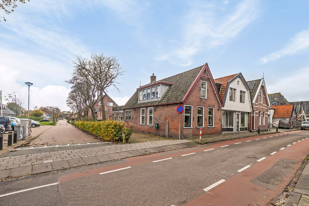 Hoofdstraat 212, 1611 AM Bovenkarspel, Nederland