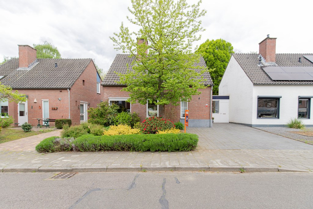 Reuverbeek 11, 6166 GX Geleen, Nederland