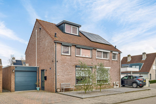 Rossinistraat 13, 4561 VP Hulst, Nederland