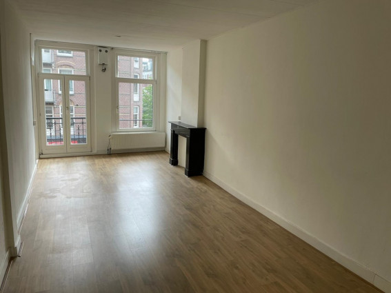 Van Woustraat 116-2, 1073 LS Amsterdam, Nederland