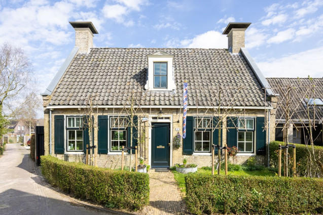 Binnenbuorren 27, 9034 GN Marsum, Nederland