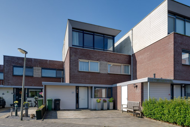 Lotusstraat 24, 1448 BS Purmerend, Nederland